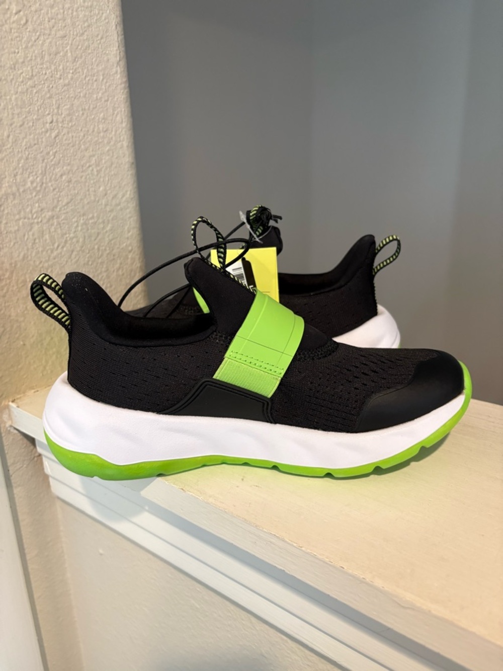 Kids' Dillon Slip-On Performance Sneakers - All In Motion Black Green Youth Sz 1 - Picture 3 of 9